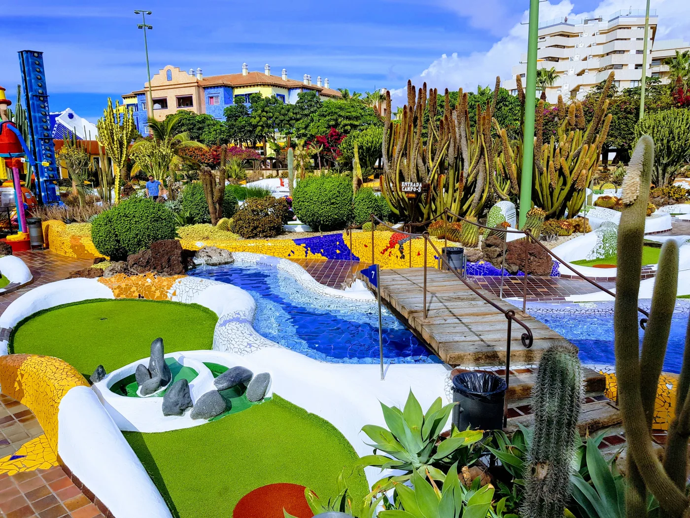 Parque Santiago III Official