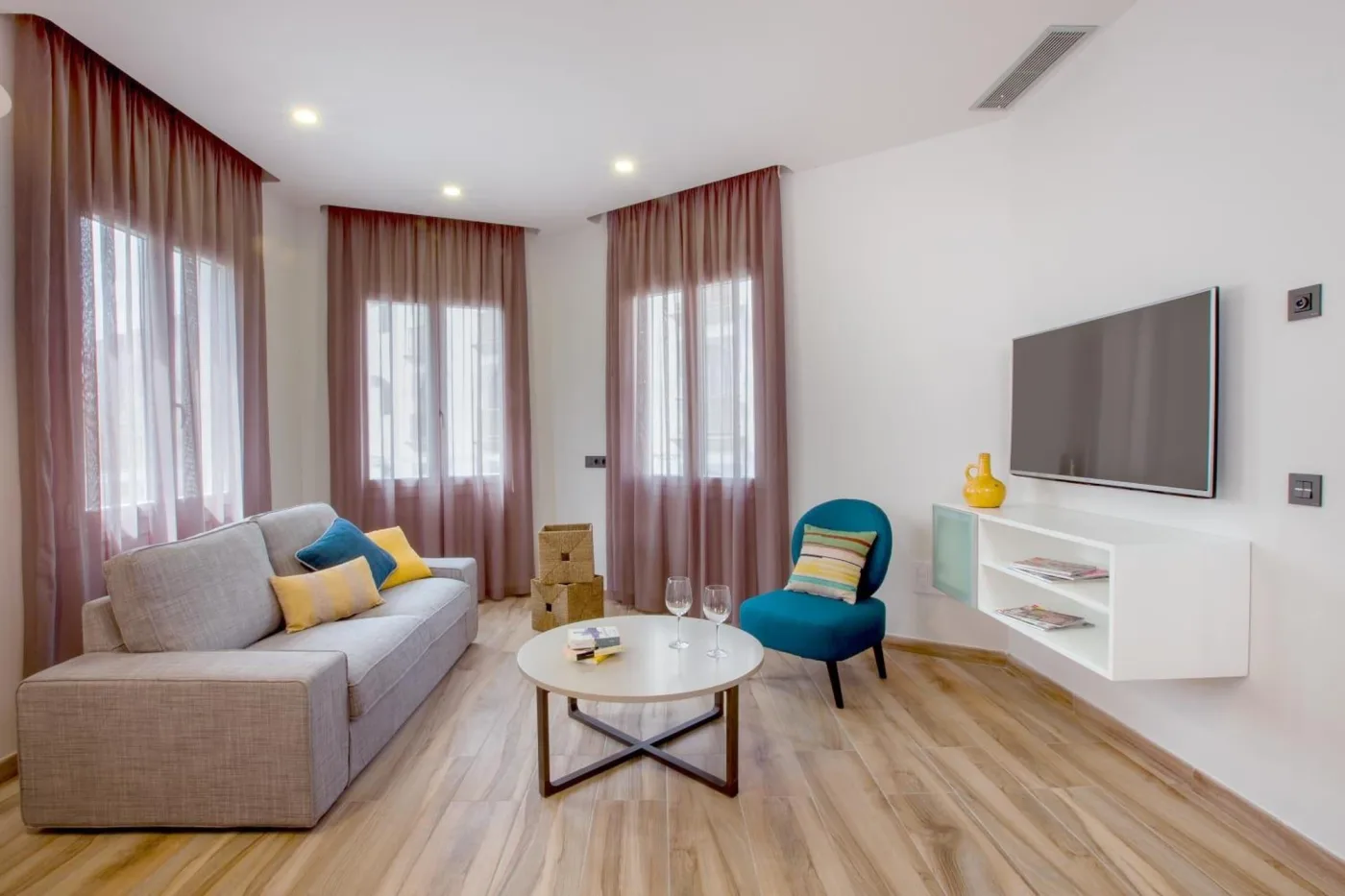 Gran Marina Suites